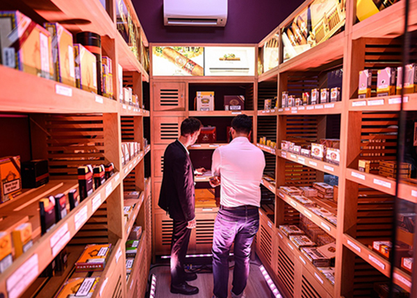 Inaugurated La Casa del Habano in Albania(图4) Inaugurated La Casa del Habano in Albania(图4)